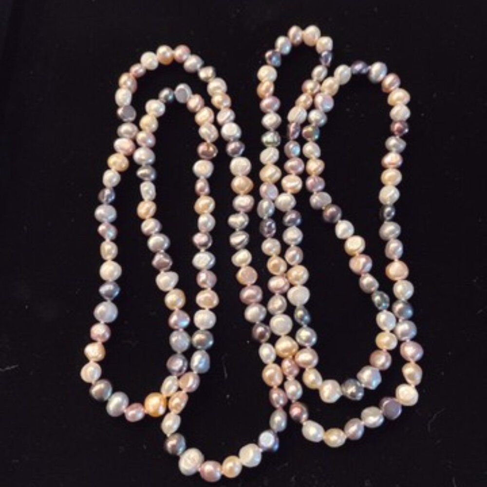UNBRANDED Fresh Water Pearl Necklace - 2 available